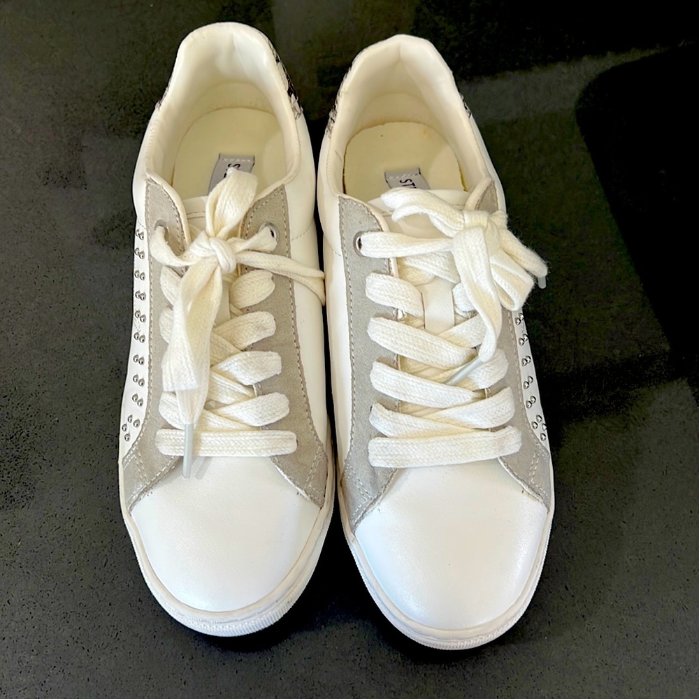 macy's steve madden tennis shoes